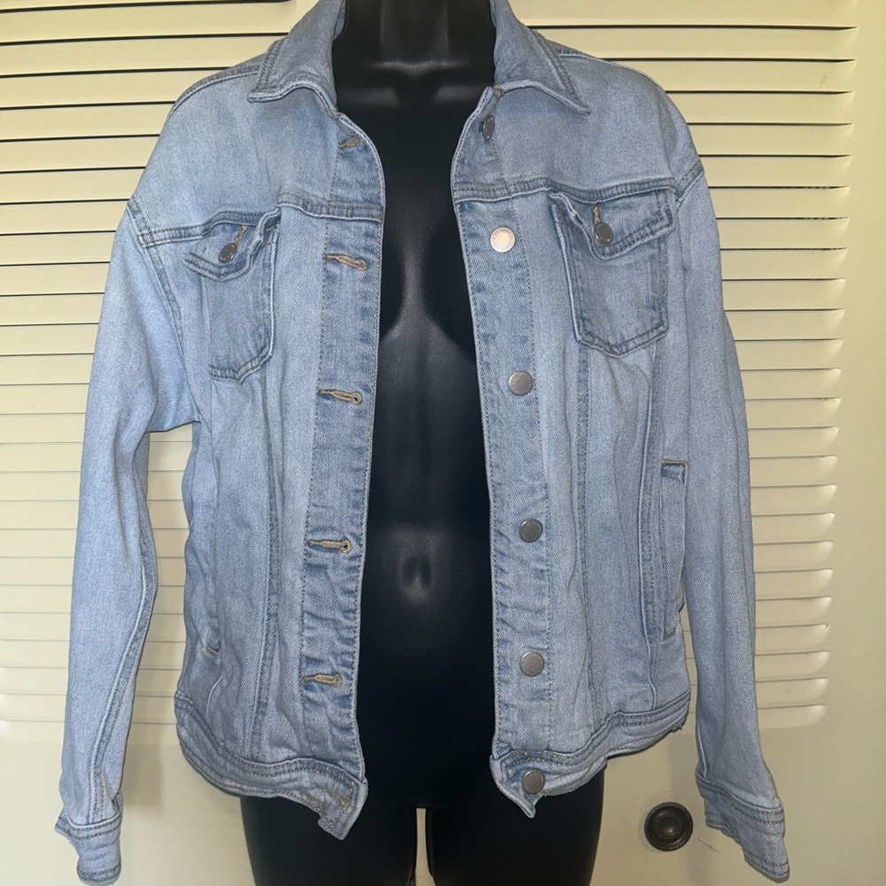 Universal Thread Classic Denim Jacket